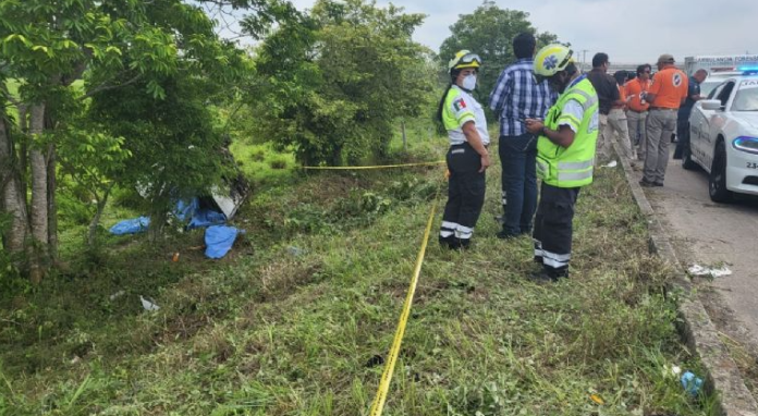 Fuerte accidente deja 6 muertos y 12 heridos en Tabasco