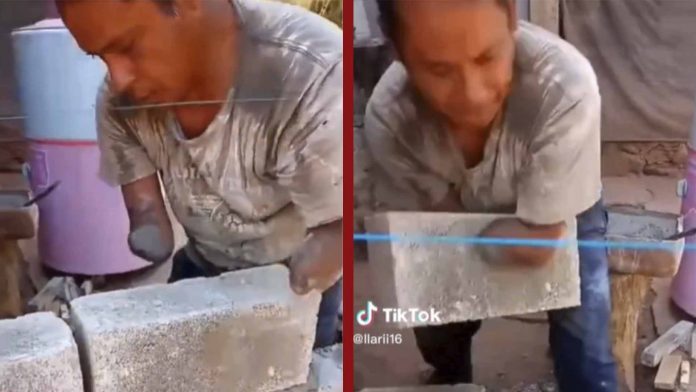 Presume que su papá no tiene brazos y trabaja como albañil