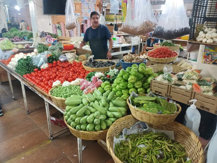 Zitácuaro ofrece el mejor precio de la canasta básica en Michoacán