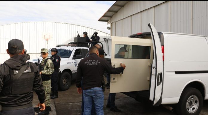 Trasladan a Morelia a 8 objetivos criminales detenidos en la tierra caliente