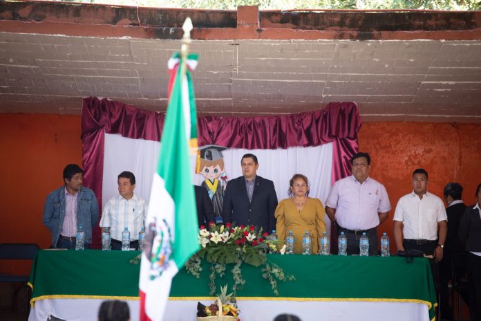 Anuncia Nacho Campos inversión de 2.5 mdp para rehabilitar la primaria Lázaro Cárdenas de Caltzontzin