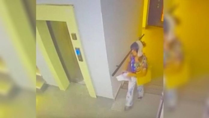 Mujer queda atascada dentro de elevador y la encuentran al tercer día