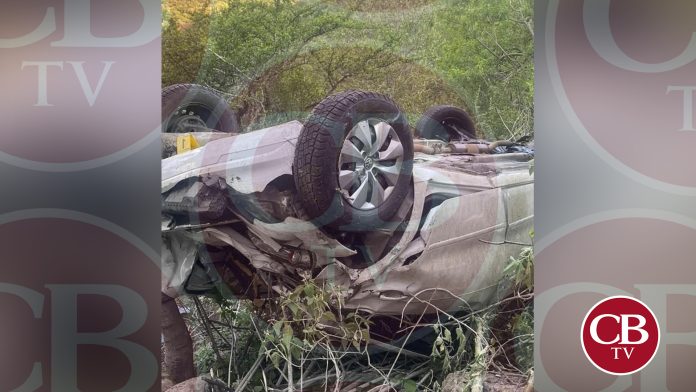 Se mata al caer con su auto a barranco en Morelia