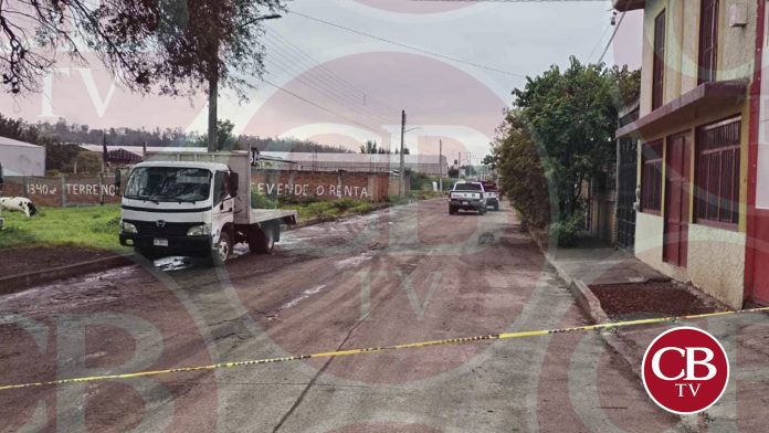 Hallan persona muerta y maniatada al norte de Morelia