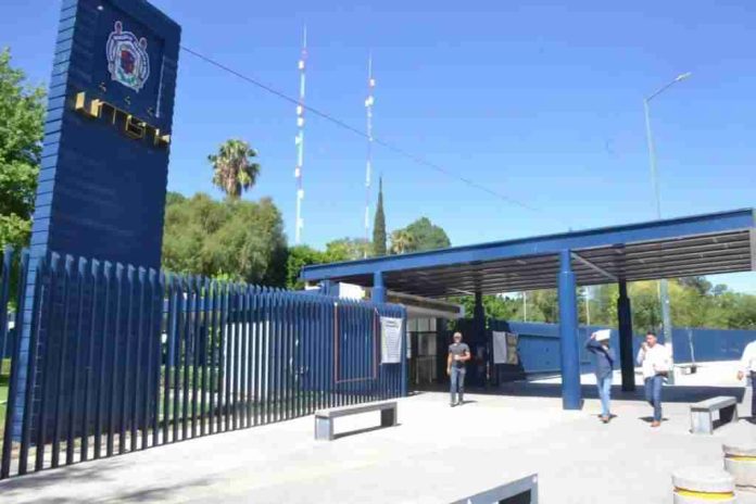 Todo el respaldo para abatir déficit de la UMSNH: Bedolla