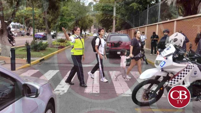 Escuelas abiertas en Apatzingán y Uruapan