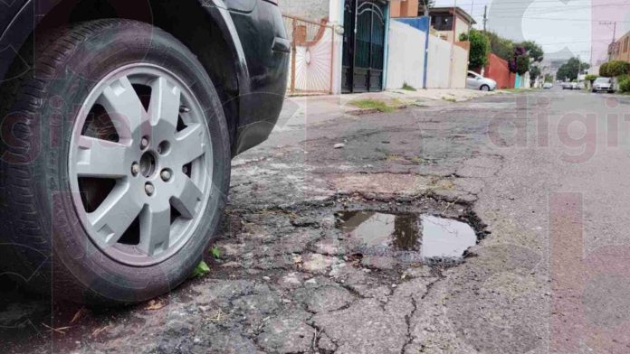 Continúan saliendo baches en la ciudad de Morelia