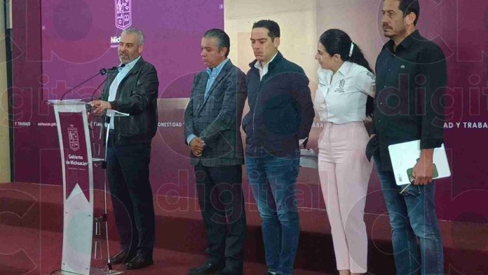 Extorsión, delito añejo y normalizado en Tierra Caliente: Bedolla