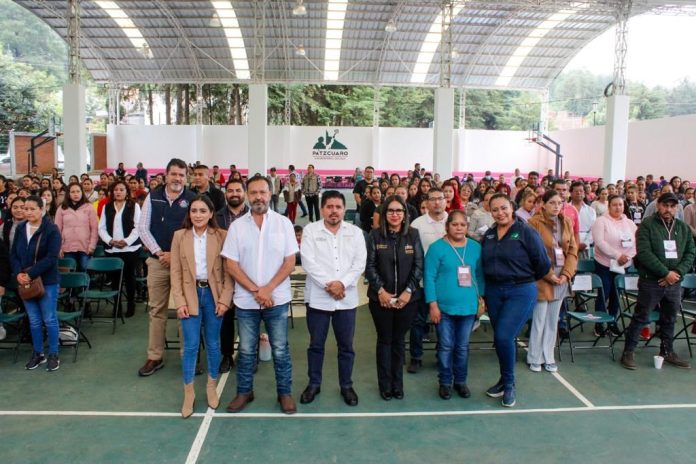 ¡La Escuela es Nuestra continúa apoyando a instituciones en Pátzcuaro!
