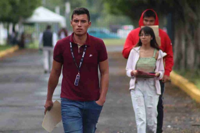 Concluye examen de nuevo ingreso a la UMSNH, mil 841 aspirantes aplicaron la evaluación