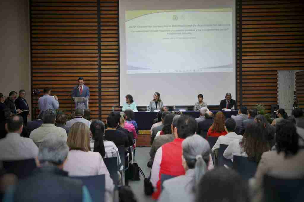 Inauguran el XXIV Encuentro Universitario Internacional de Actualización Docente "La educación media superior y superior pública y su compromiso social", que concluirá hasta el próximo 11 de agosto. Inauguran el XXIV Encuentro Universitario Internacional de Actualización Docente "La educación media superior y superior pública y su compromiso social", que concluirá hasta el próximo 11 de agosto.