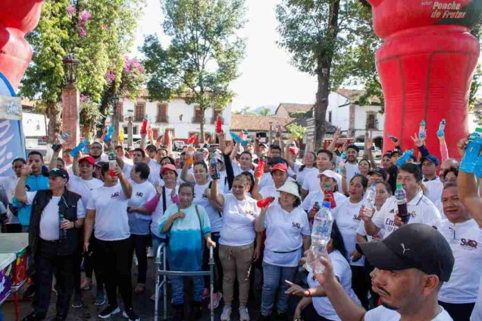 Celebran el Día del Empleado Municipal con una Carrera por la Paz en Pátzcuaro