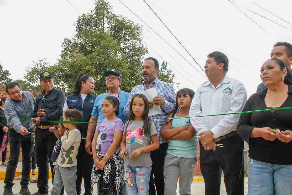 El gobierno municipal continúa cumpliendo con los compromisos contraídos con la población y este martes el alcalde, Julio Albert El gobierno municipal continúa cumpliendo con los compromisos contraídos con la población y este martes el alcalde, Julio Albert
