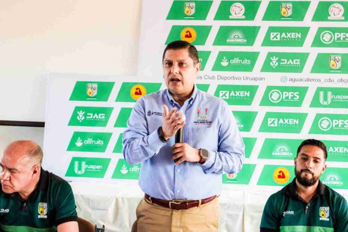 Nacho Campos reafirma su compromiso con el deporte
