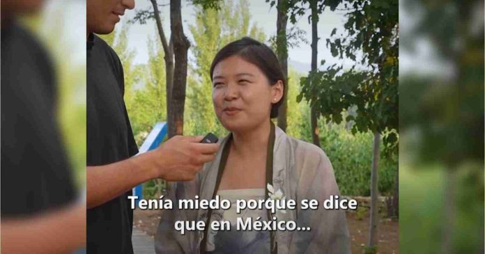 Video: Mujer china cuenta
