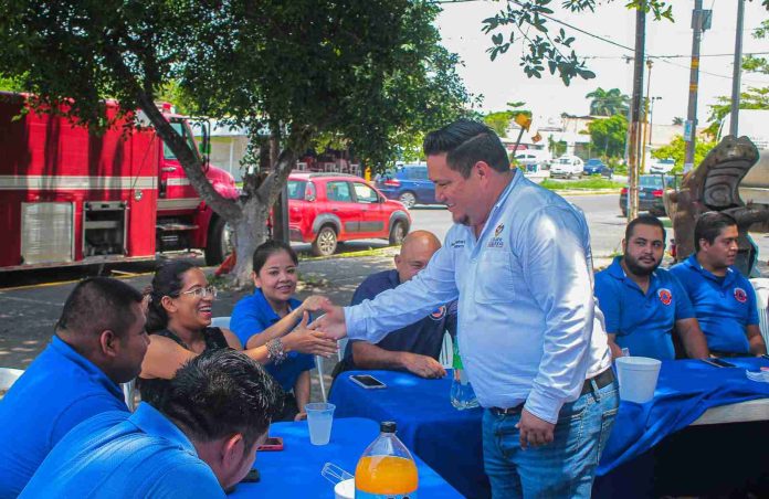Autoridades Municipales Celebran Día del Bombero