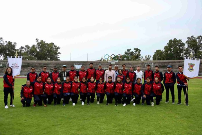 Abanderan a delegación michoacana para Encuentro Deportivo Indígena 2023