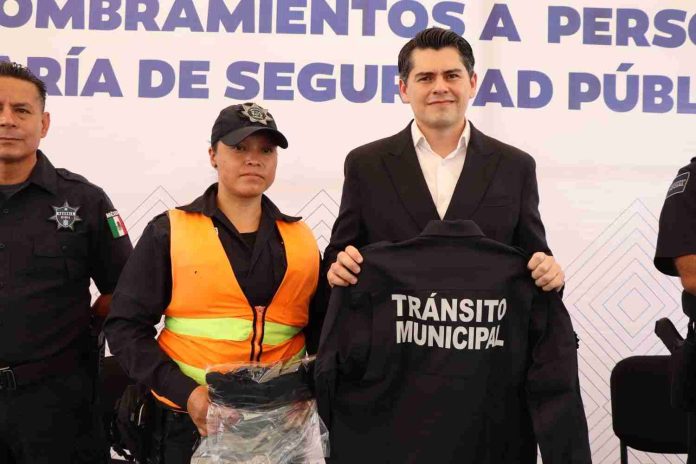 Profesionalización y condiciones dignas para policías, prioridad del Gobierno de Zitácuaro