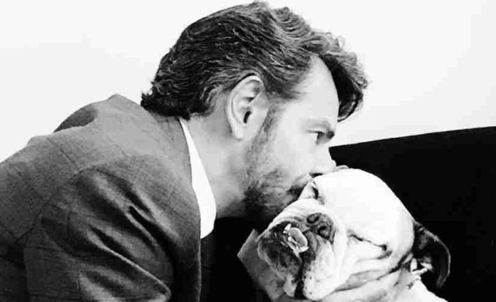 Familia Derbez está de luto, muere su perrita Fiona