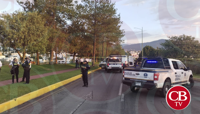 Un muerto y un herido deja ataque a un taxi en Morelia