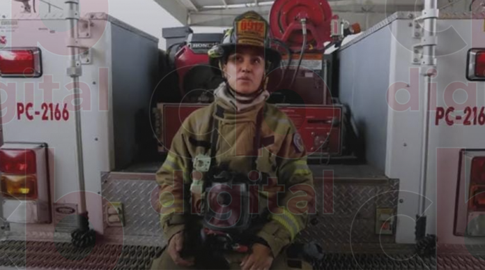 Mayte, la primer mujer bombero del aeropuerto, cumple 11 años de servicio