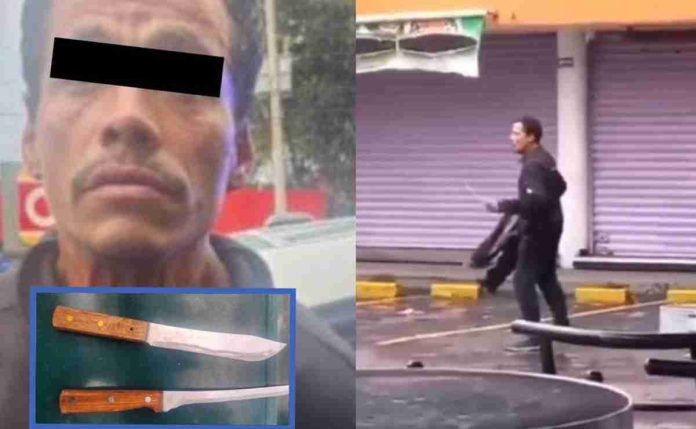VIDEO: Policías neutralizan a sujeto que amenazaba a peatones con cuchillos 