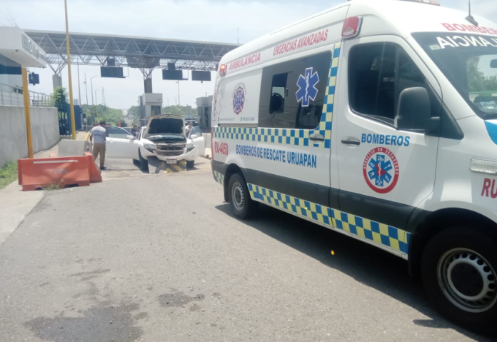 Se activa ponchallantas de autopista y resulta herido