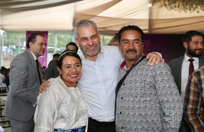 Agradecen presidentes municipales apoyo de Bedolla