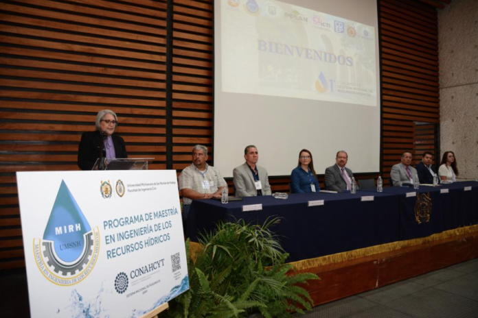 Disertan especialistas en la UMSNH sobre gestión del agua y el impacto de los eventos hidrometeorológicos extremos