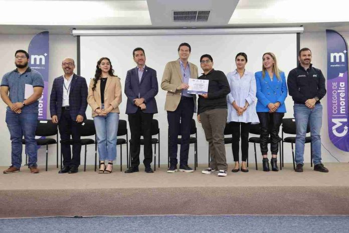 Alfonso Martínez entrega 220