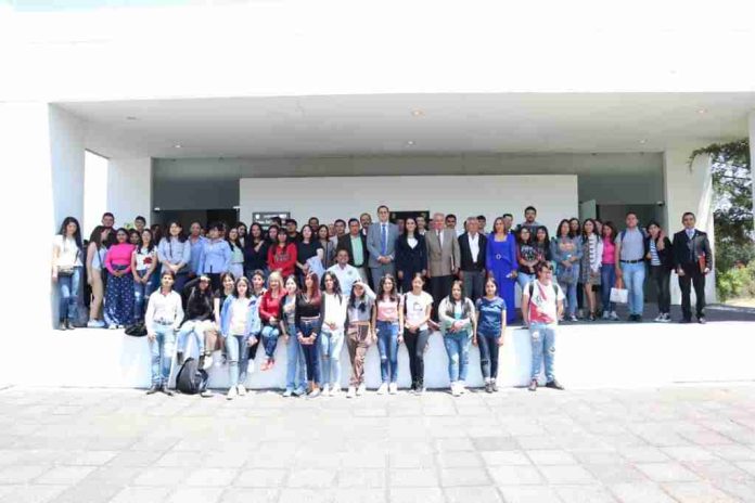 Estamos transformando a la UMSNH en una institución de futuro: Monika Gutiérrez