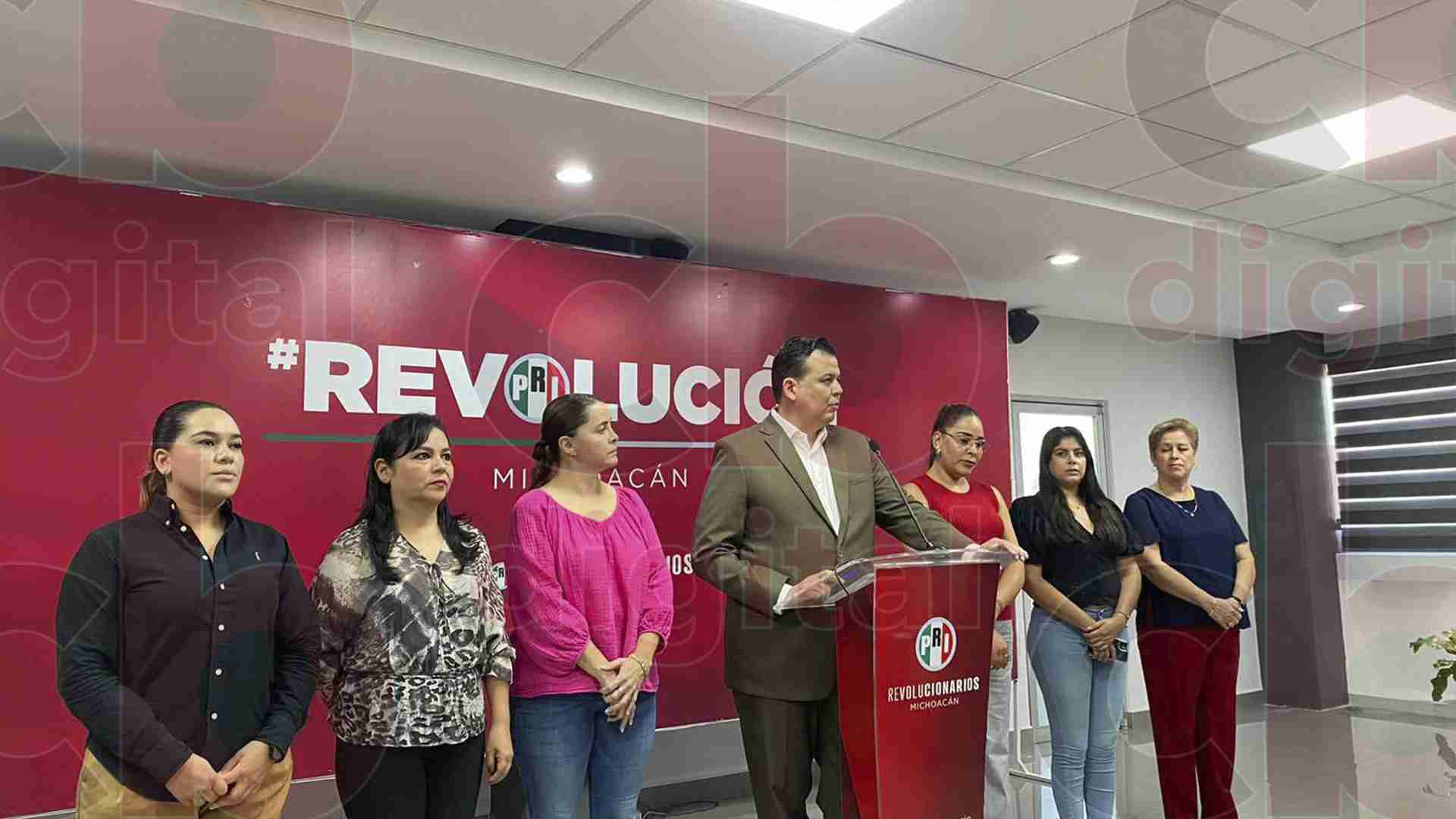 “Si hay machismo, pero en el PRI no: Memo Valencia” “Si hay machismo, pero en el PRI no: Memo Valencia”