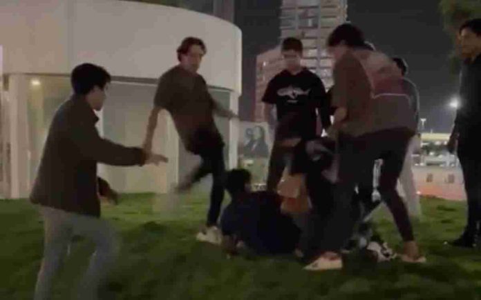 Fiscalía de Puebla ya investiga golpiza a joven; víctima dio su testimonio
