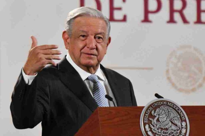 Acusa AMLO a Poder Judicial de liberar en tres meses a 20 grandes presuntos delincuentes