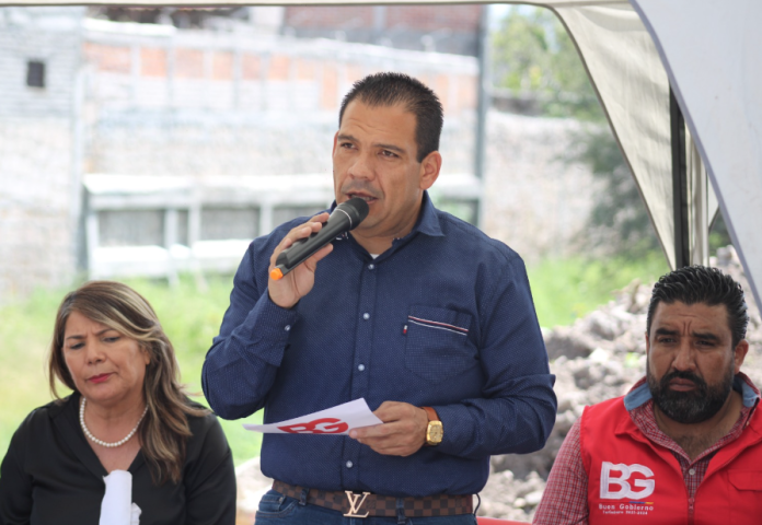 Arranca Bladimir González ampliación de puente vehicular en comunidad de Jamaica