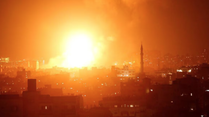 Al menos 500 muertos, tras bombardeo israelí en un hospital de Gaza