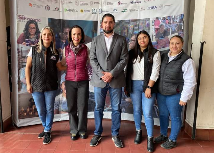 Una prevención a tiempo salva tu vida; Andrea Rodríguez en el Día Rosa en Pátzcuaro Una prevención a tiempo salva tu vida; Andrea Rodríguez en el Día Rosa en Pátzcuaro