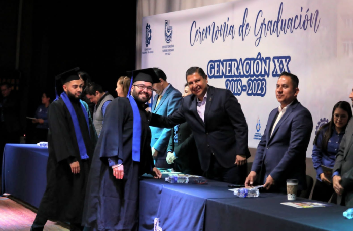 A través de la educación se logrará la transformación: Nacho Campos