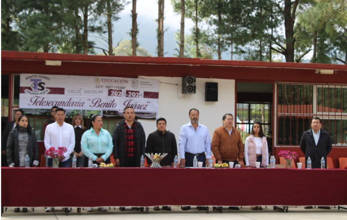 Julio Arreola continúa la rehabilitación de escuelas en el municipio de Pátzcuaro
