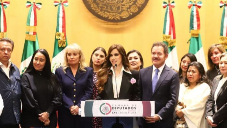 Gloria Trevi celebra reforma contra la trata de personas Gloria Trevi celebra reforma contra la trata de personas