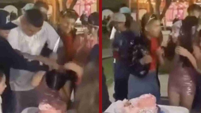 Cumpleañera le clava un cuchillo en el ojo a invitado que planeaba aventarla al pastel