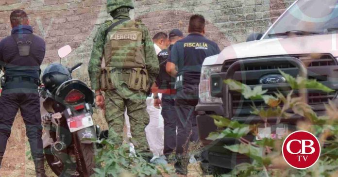 Le disparan a motociclista en Apatzingán y queda vivo