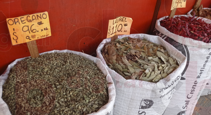 Locatarios del Mercado de Abastos desanimados por bajas ventas