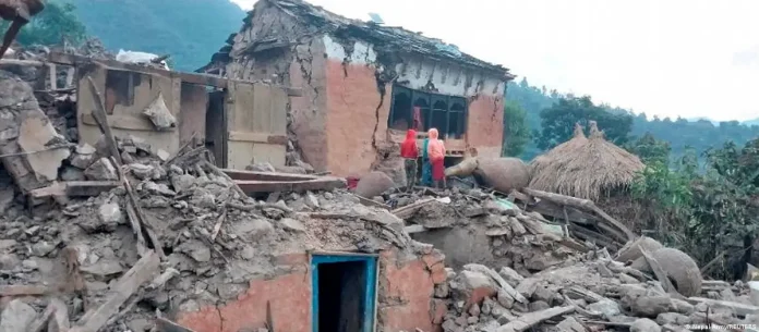 Terremoto sacude a Nepal y deja 69 victimas mortales