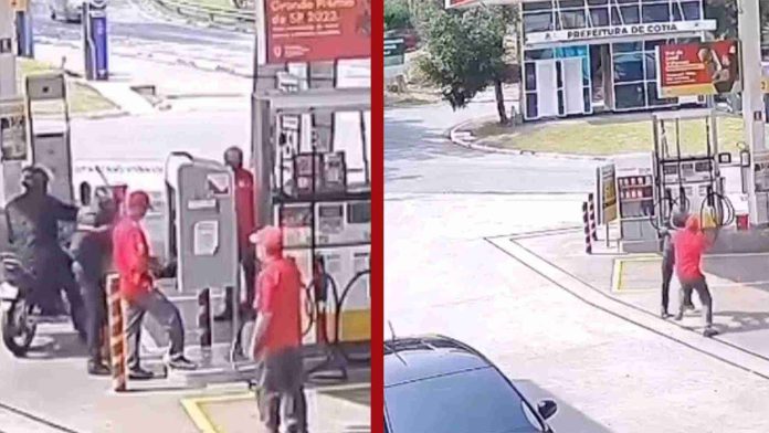 Empleados de gasolinera golpean a motociclista que los intentó asaltar