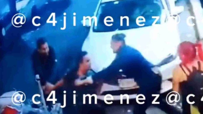 Hombre apuñala más de 20 veces a cadenero de bar