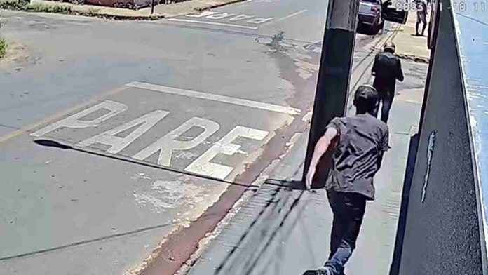 Hombre mata de una patada a persona discapacitada