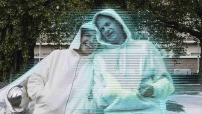 Mujer se casará con holograma creado con IA