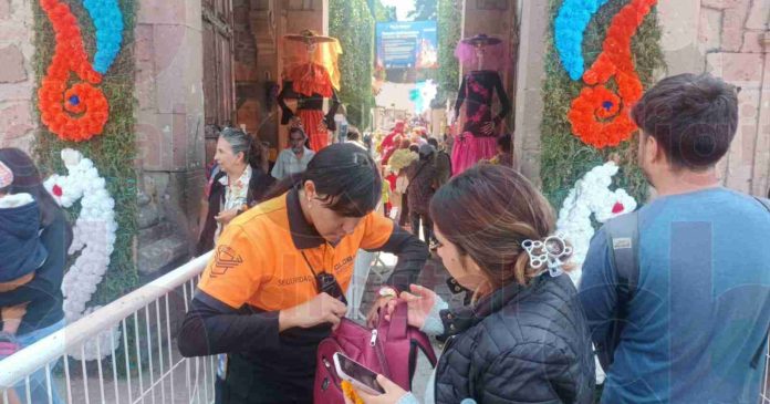 Por seguridad de todos los asistentes, en Panteón Municipal de Morelia prohíben estos artículos: