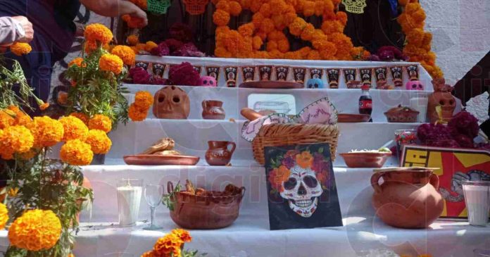 Dependencias de salud de todo el Estado, harán exhibición de altares a fuera del Centro de Salud de Morelia